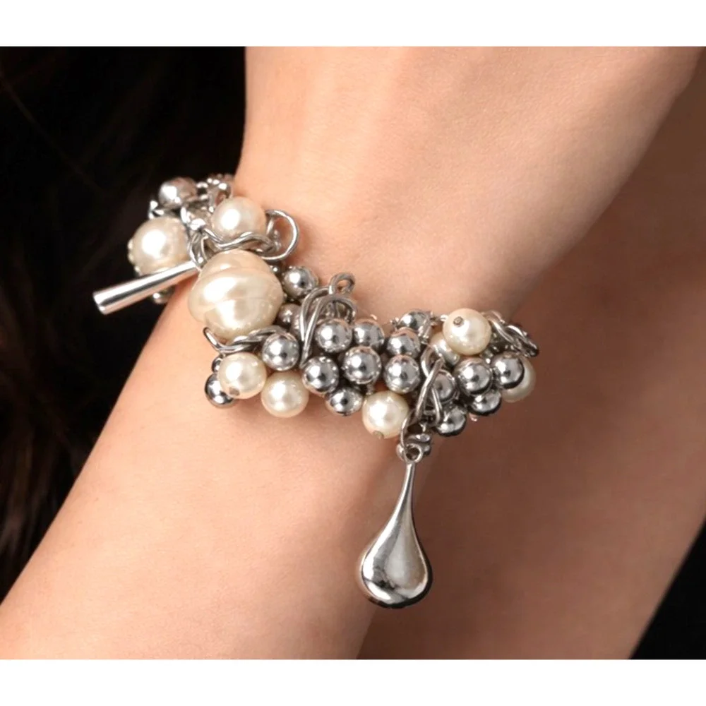 Chunky Semi Cha Cha Faux Pearl‎ & Silver Tone Stretchy Bangle Bracelet B-TN16